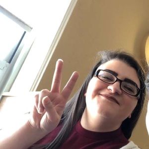 Meet your Posher, Corinne